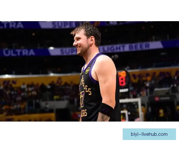 湖人横扫骑士迎四连胜 东契奇复出豪取42分哈登贡献17分